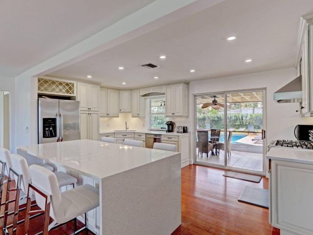 Дом в аренду по адресу 7115 Venetian Way - фото 6299393