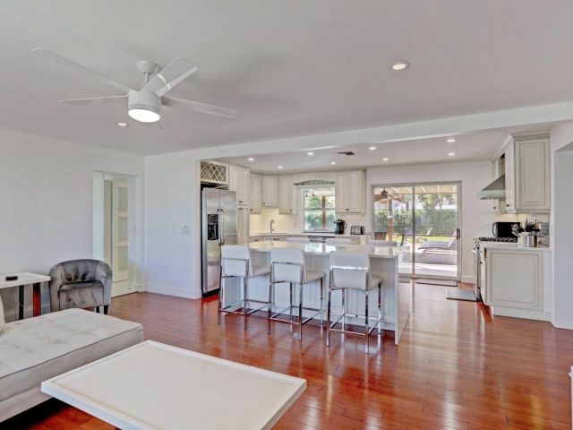 Дом в аренду по адресу 7115 Venetian Way - фото 6299395