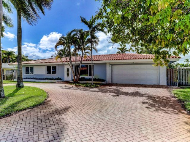 Дом в аренду по адресу 7115 Venetian Way - фото 6299400