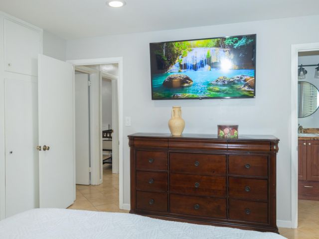 Продажа дома по адресу 411 Forest Estate Drive - фото 6299824