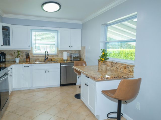 Продажа дома по адресу 411 Forest Estate Drive - фото 6299826