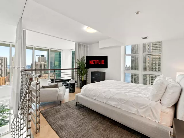 Продажа квартиры #1901 - фото 6300822