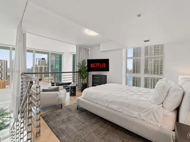 Продажа квартиры #1901 - фото 6300817