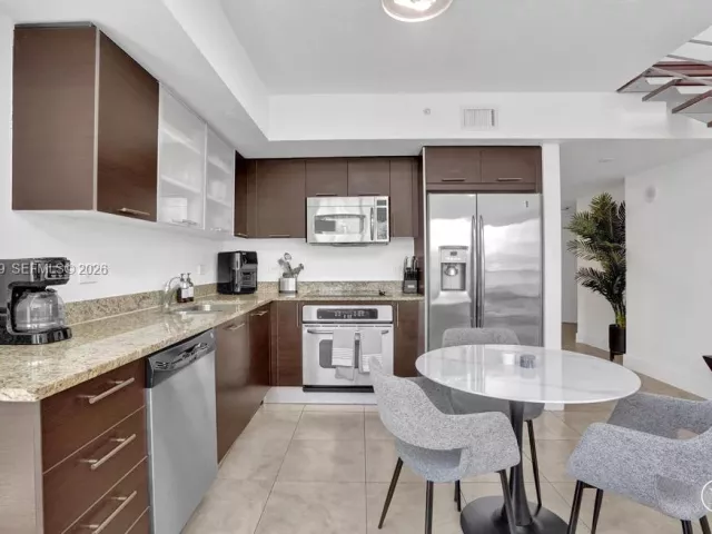 Продажа квартиры #1901 - фото 6300820