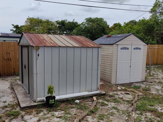 Продажа дома по адресу 408 SW 24 Avenue - фото 6304162