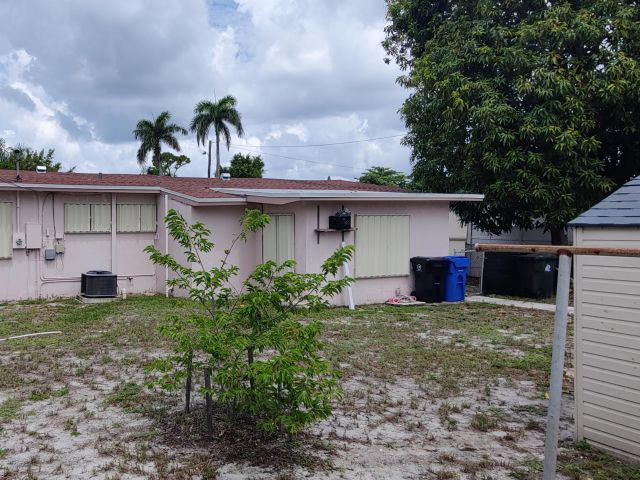 Продажа дома по адресу 408 SW 24 Avenue - фото 6304164