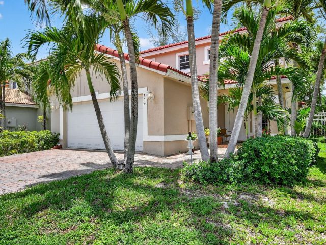 Продажа дома по адресу 6210 Adriatic Way - фото 6301805