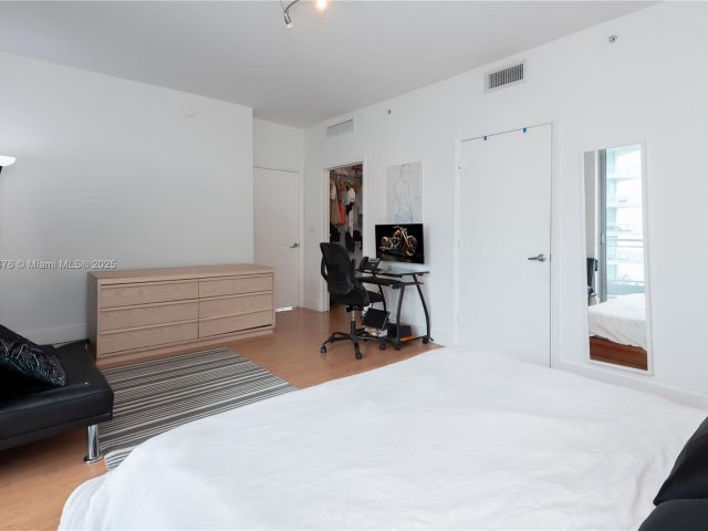 Продажа квартиры #2113 - фото 6303384