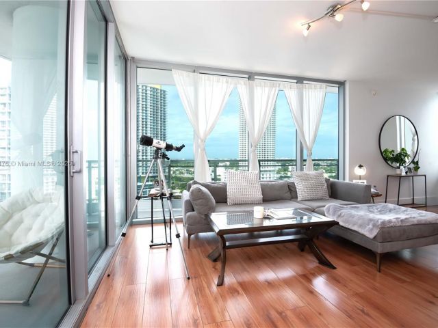 Продажа квартиры #2113 - фото 6303388