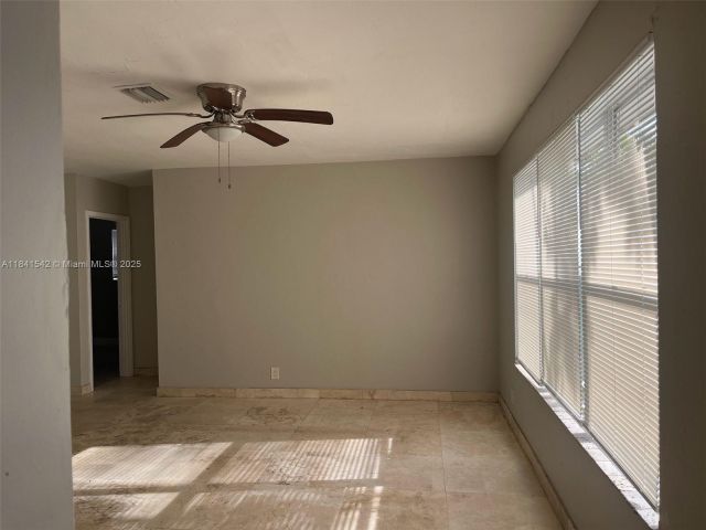 Продажа дома по адресу 1450 N 64th Ave - фото 7516279