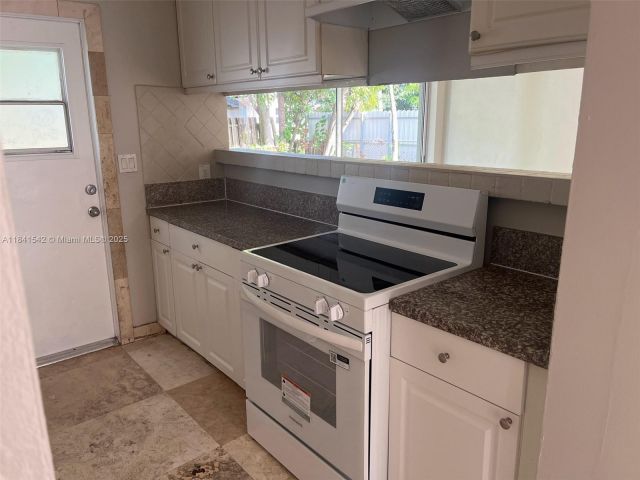 Продажа дома по адресу 1450 N 64th Ave - фото 7516287