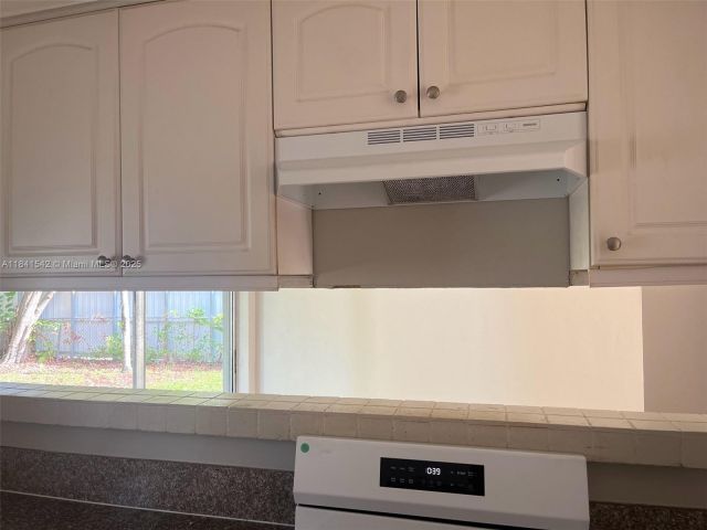 Продажа дома по адресу 1450 N 64th Ave - фото 7516289