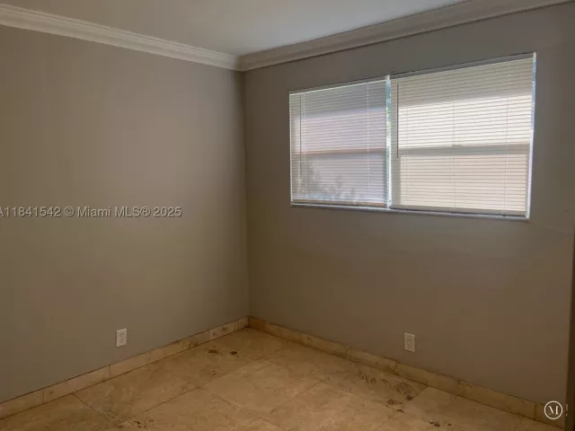 Продажа дома по адресу 1450 N 64th Ave - фото 9056304