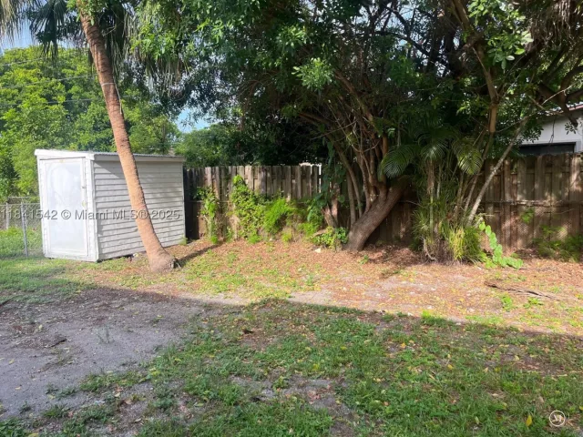 Продажа дома по адресу 1450 N 64th Ave - фото 9056313