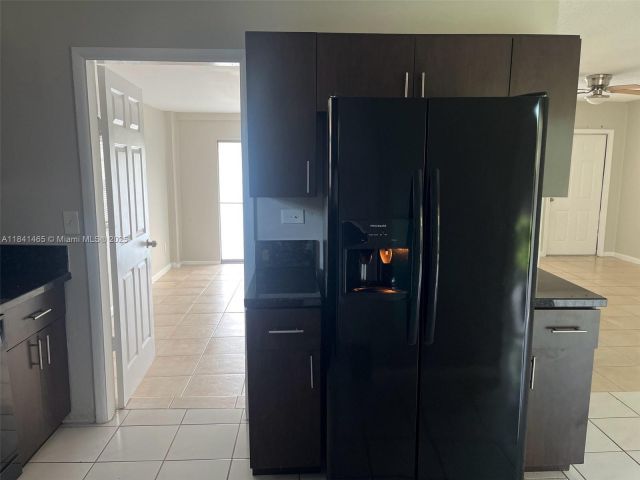 Продажа дома по адресу 7420 N Farragut St - фото 7464359