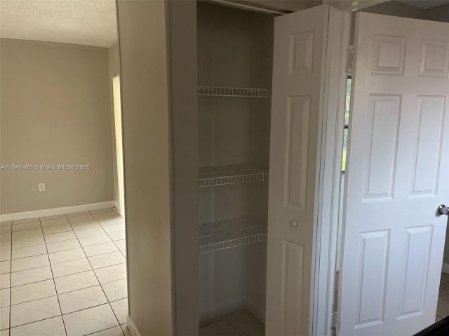 Продажа дома по адресу 7420 N Farragut St - фото 7464363