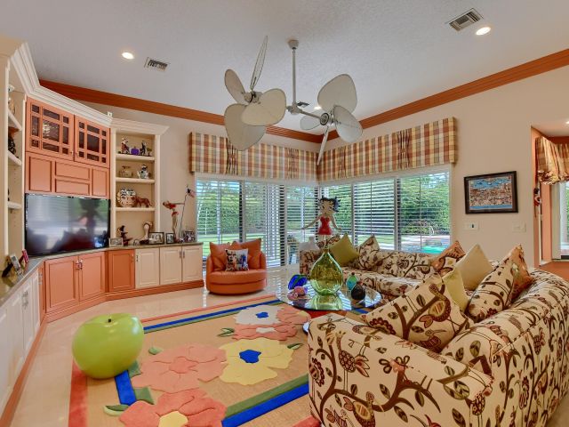 Продажа дома по адресу 5896 NW 23rd Way - фото 6317509