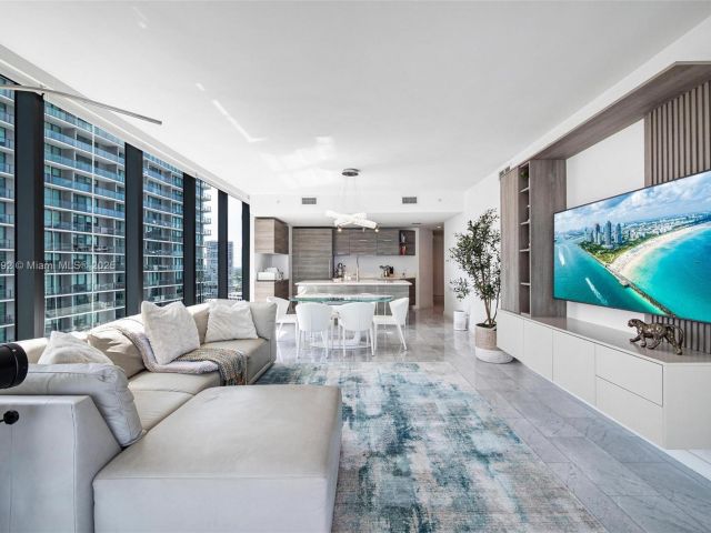 Продажа квартиры #2101 - фото 7169730