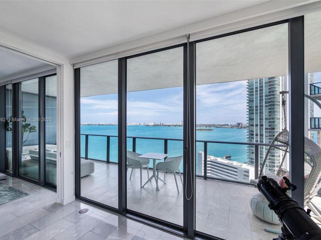 Продажа квартиры #2101 - фото 7169740