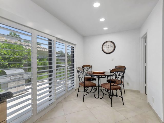 Дом в аренду по адресу 902 Foxpointe Circle - фото 6315683