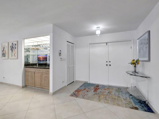 Дом в аренду по адресу 902 Foxpointe Circle - фото 6315694