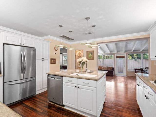 Продажа дома по адресу 322 Valencia Road - фото 6928339