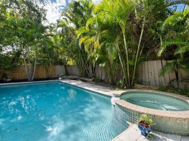 Продажа дома по адресу 322 Valencia Road - фото 6928350