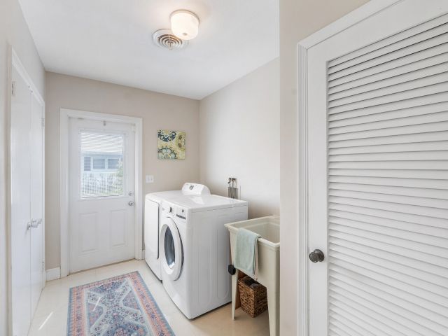 Дом в аренду по адресу 772 Apple Tree Lane - фото 6749020