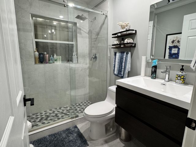 Дом в аренду по адресу 18038 Rhumba Way - фото 6317132