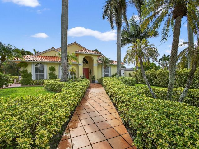 Продажа дома по адресу 1052 W Shore Drive - фото 6307477