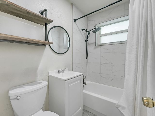 Дом в аренду по адресу 3401 F Avenue - фото 6316685