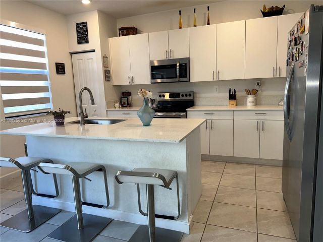 Продажа дома по адресу 24702 SW 119th Ct - фото 7500479