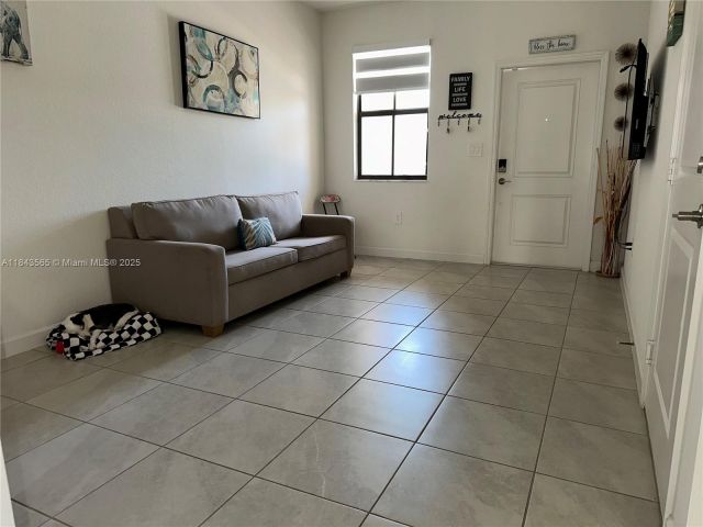 Продажа дома по адресу 24702 SW 119th Ct - фото 7500484