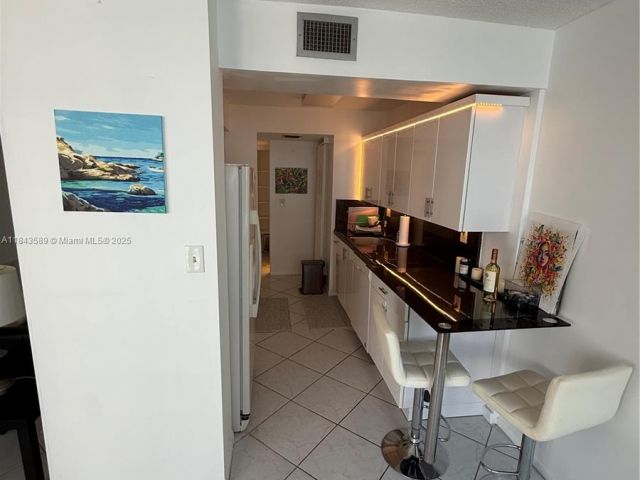 Продажа квартиры #1611 - фото 7432706