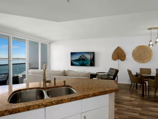 Квартира в аренду номер1208 - фото 6311228