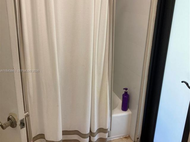 Продажа дома по адресу 10801 SW 123rd St - фото 7514931