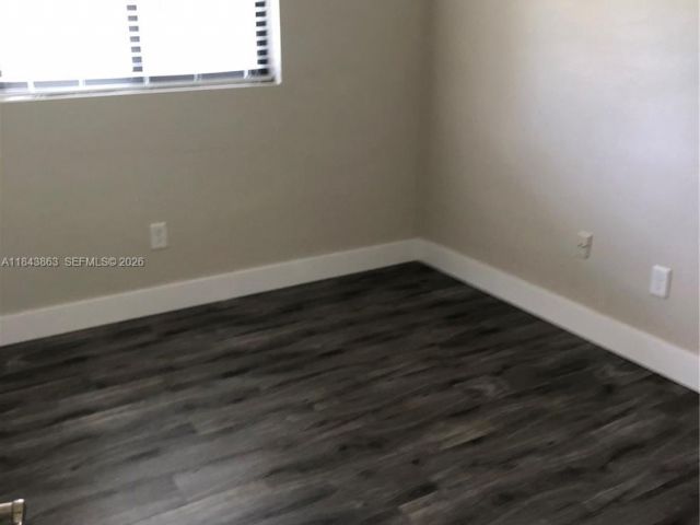 Продажа дома по адресу 10801 SW 123rd St - фото 7514935