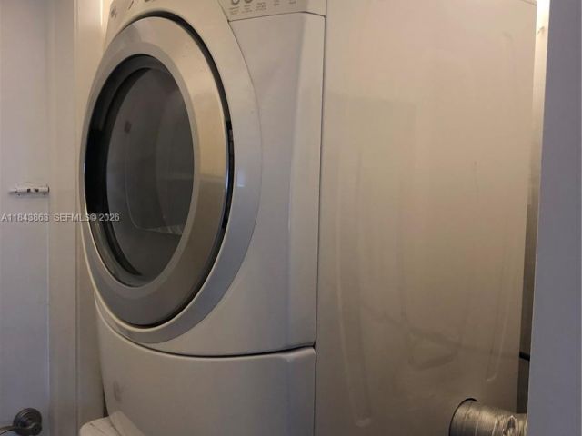 Продажа дома по адресу 10801 SW 123rd St - фото 7514936