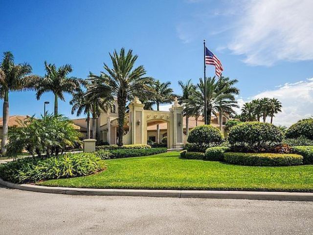 Продажа дома по адресу 13226 Solana Beach Cove - фото 6315467