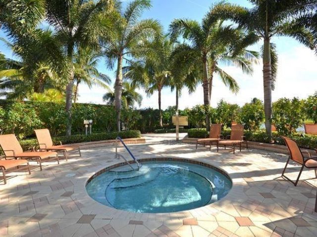 Продажа дома по адресу 13226 Solana Beach Cove - фото 6315475