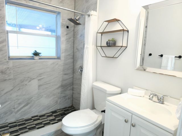 Продажа дома по адресу 4534 Brady Boulevard - фото 6315422