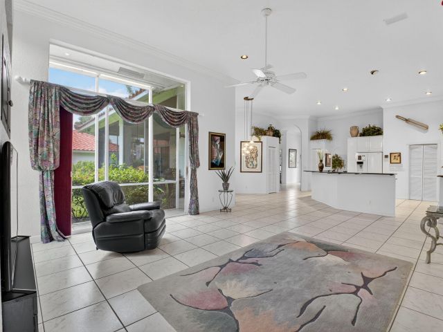 Продажа дома по адресу 19254 Bay Leaf Court - фото 6319242