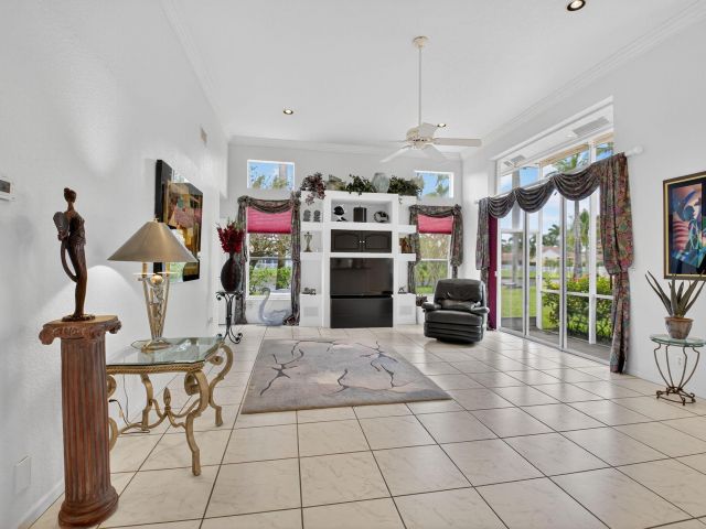 Продажа дома по адресу 19254 Bay Leaf Court - фото 6319243