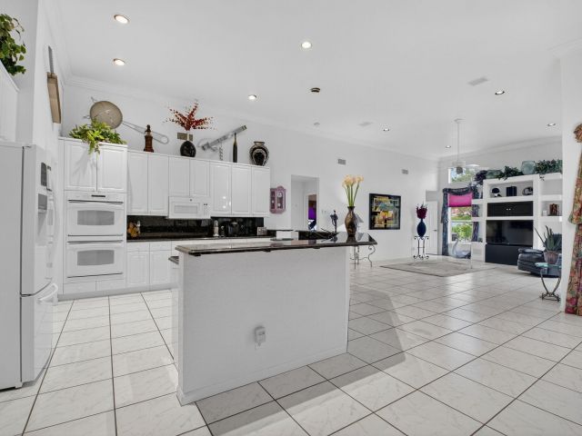 Продажа дома по адресу 19254 Bay Leaf Court - фото 6319248