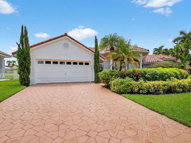 Продажа дома по адресу 19254 Bay Leaf Court - фото 6319256