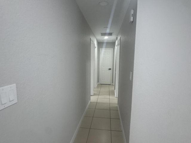 Дом в аренду по адресу 721 Nathan Hale Road - фото 6319563