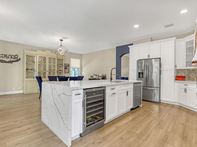 Продажа дома по адресу 18640 Ocean Mist Drive - фото 6365339