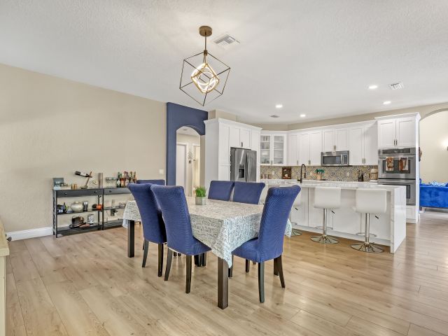 Продажа дома по адресу 18640 Ocean Mist Drive - фото 6365344