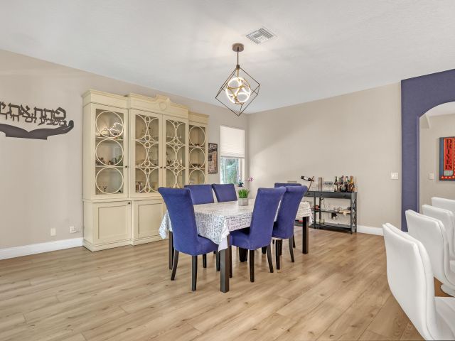 Продажа дома по адресу 18640 Ocean Mist Drive - фото 6365345