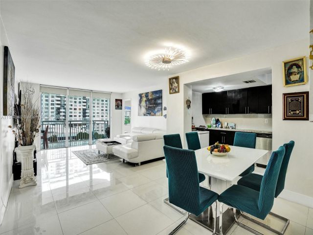 Продажа квартиры #502 - фото 6319986